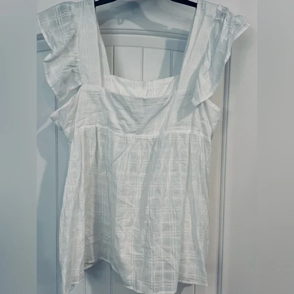 Women’s bundle of 4 Crown & Ivy blouses, Vibrant blue, pretty lilac and 2 white. - Picture 8 of 12